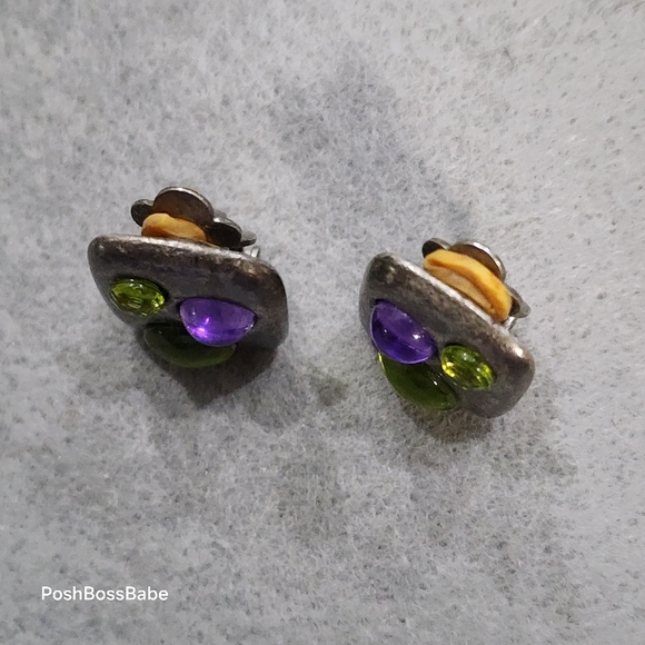 Vintage Clip-On Earrings | Green & Purple Cabochons on Oxidized Metal | ¾" - Picture 4 of 7